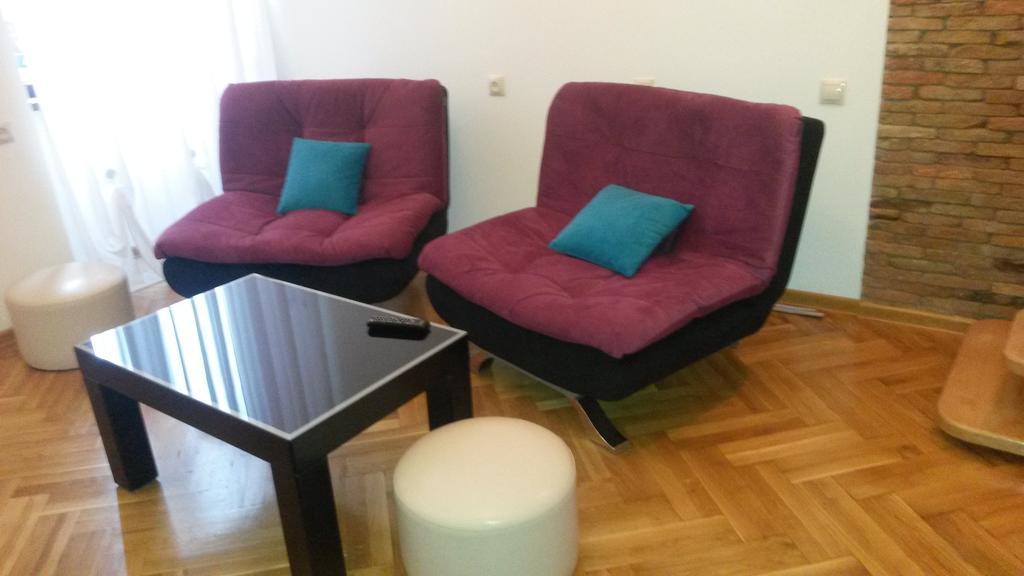 Apartamento Comfortable Flat In Central Tiflis Habitación foto